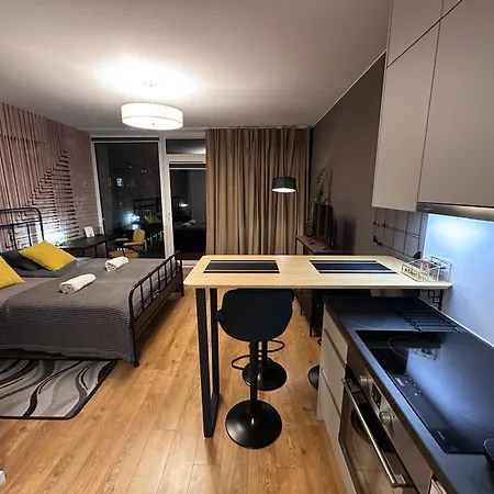 Modern In The Heart Of Browary Warszawskie, Beautiful View And Free Netflix Apartment Warschau