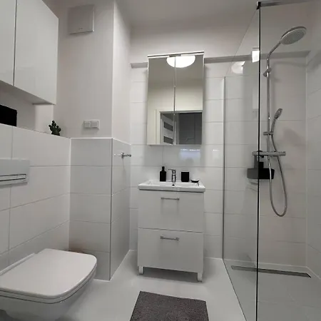 Modern In The Heart Of Browary Warszawskie, Beautiful View And Free Netflix Warschau