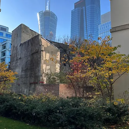 Апартаменты Modern In The Heart Of Browary Warszawskie