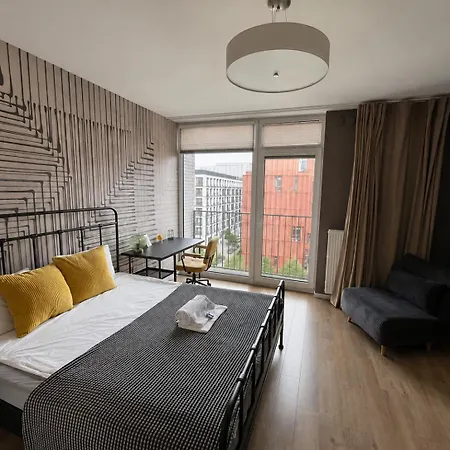 Modern In The Heart Of Browary Warszawskie, Beautiful View And Free Netflix * Варшава
