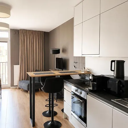 Modern In The Heart Of Browary Warszawskie, Beautiful View And Free Netflix Варшава